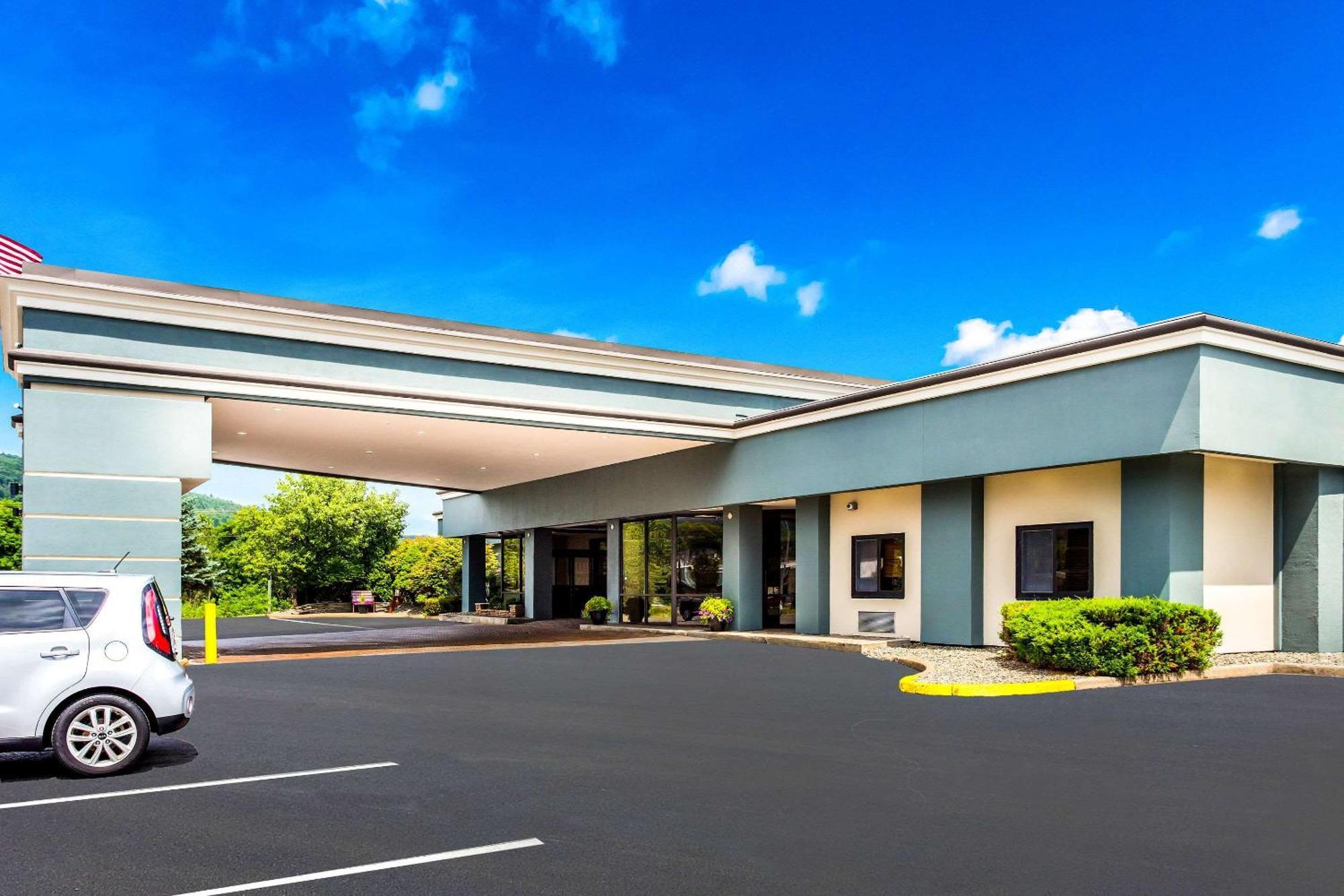 Quality Inn Oneonta Cooperstown Area Exterior foto