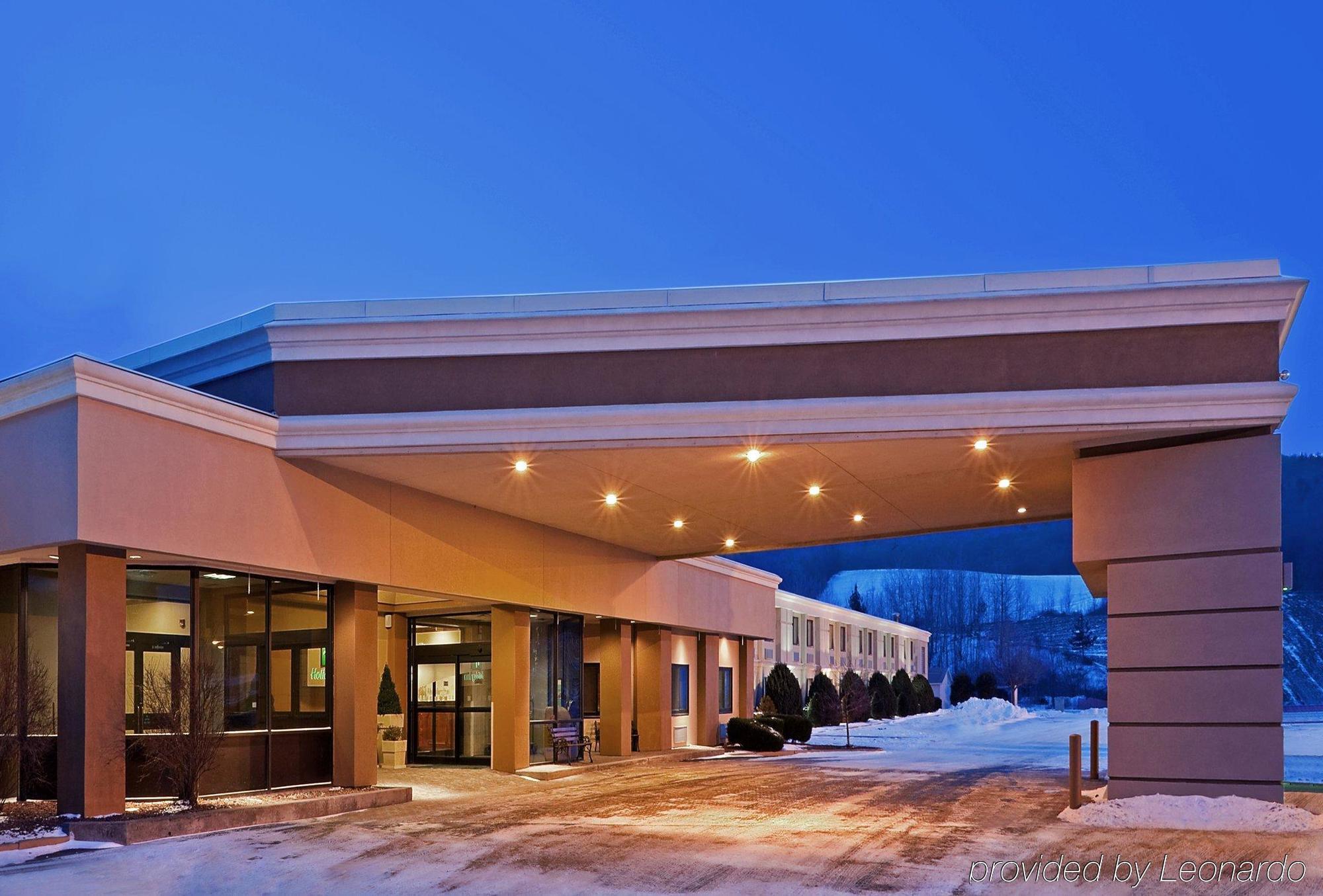 Quality Inn Oneonta Cooperstown Area Exterior foto