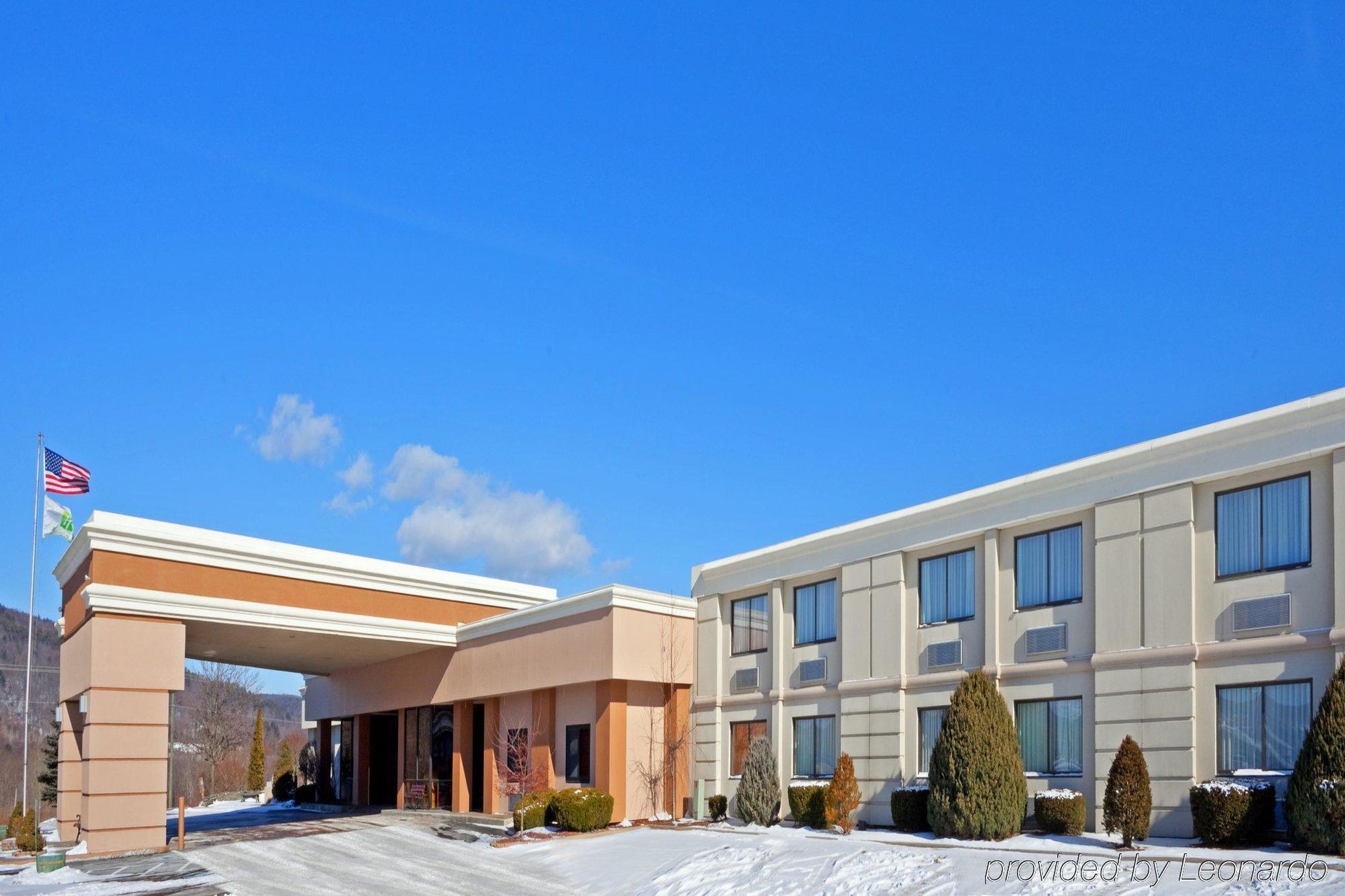 Quality Inn Oneonta Cooperstown Area Exterior foto